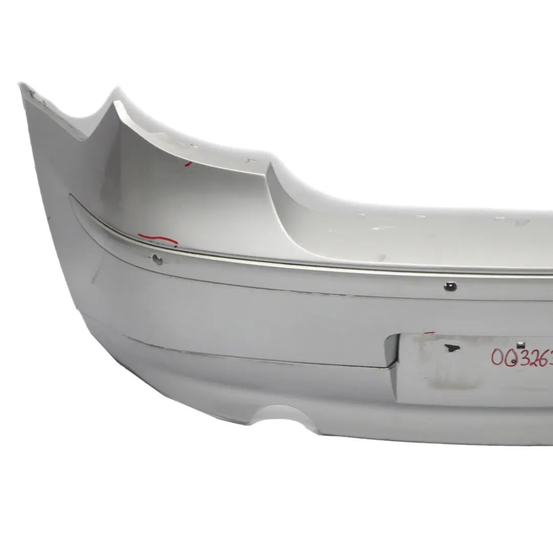 Zderzak Tylny Tył PDC Titansilber - 354 do BMW E87 o numerze 0032630 BMW E87 Zderzak Tylny Tył PDC Titansilber - 354 - SKU 0032630-TS8 - Numer Części 0032630