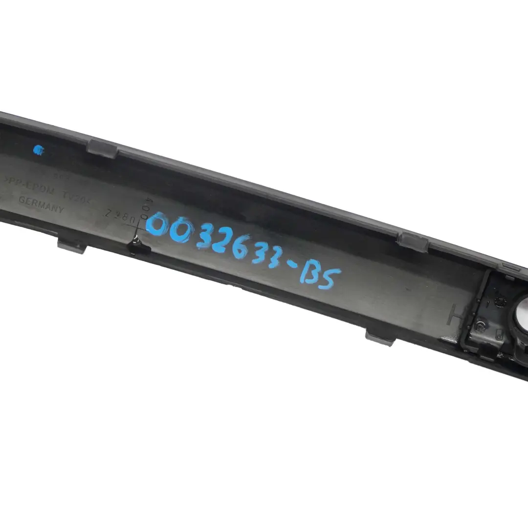 BMW 1 E87 Choc-Receveur Performance Centre Revetement Noir Sapphire Noir - 475 - SKU 0032633-BS - Numéro de pièce 0032633