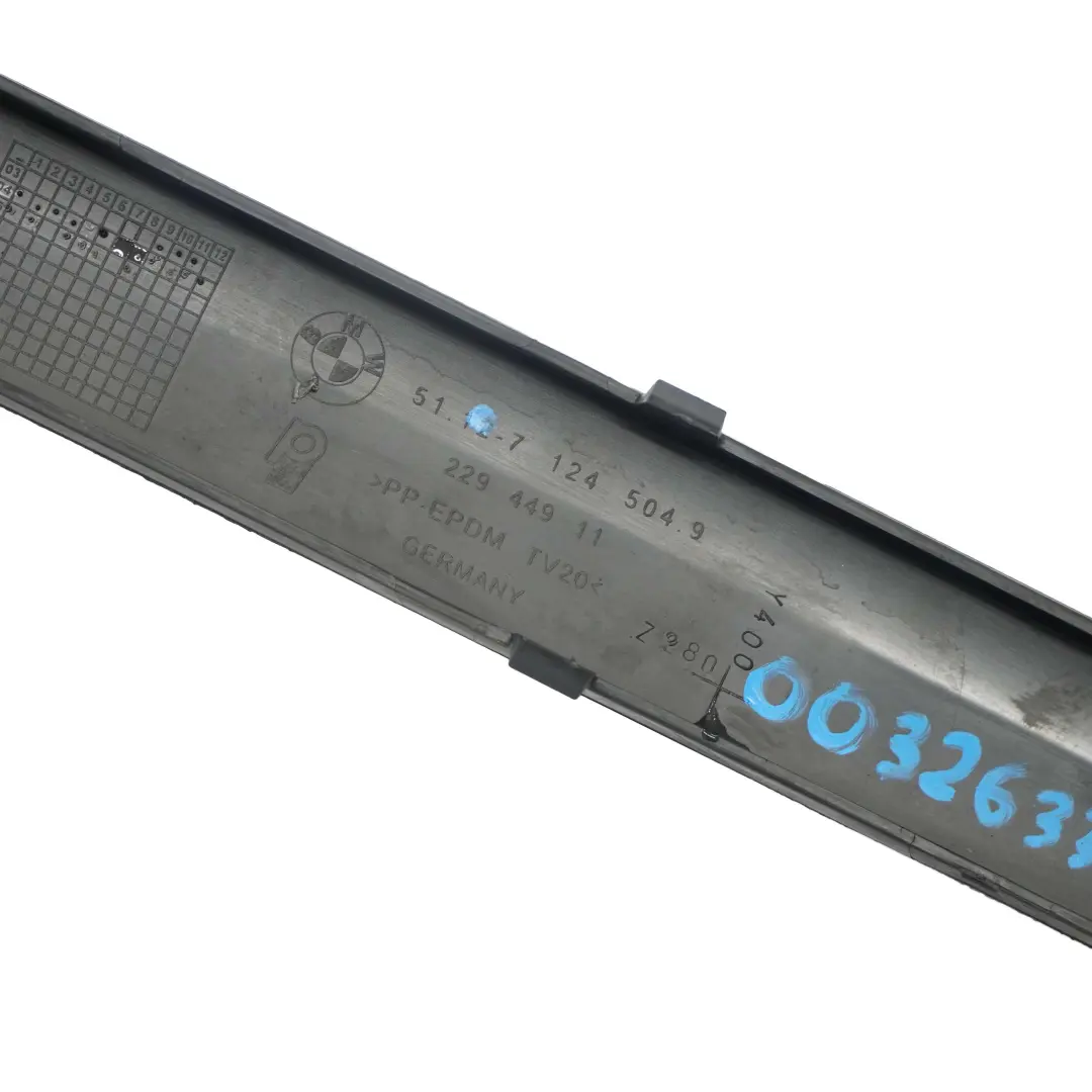 Bumper Trim Strip Moulding Guard PDC Black Sapphire - 475 to BMW 1 E87 Rear with Part number 0032633 BMW 1 E87 Rear Bumper Trim Strip Moulding Guard PDC Black Sapphire - 475 - SKU 0032633-BS - Part number 0032633