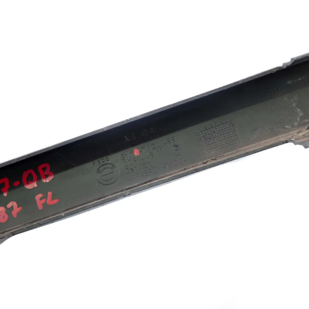 Listwa zderzaka przednia lewa quarzblau do BMW E87 o numerze 7124499 BMW E87 Listwa zderzaka przednia lewa quarzblau - SKU 0032637-QB - Numer Części 7124499