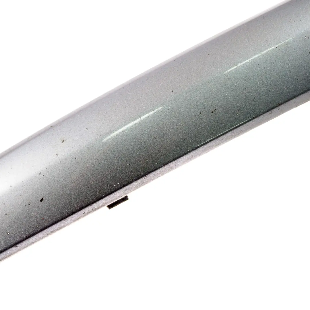 BMW E87 Parachoques Embellecedor de Goma Delantero Derecho Azul- A18 - SKU 0032638-QB2 - Número de pieza 0032638