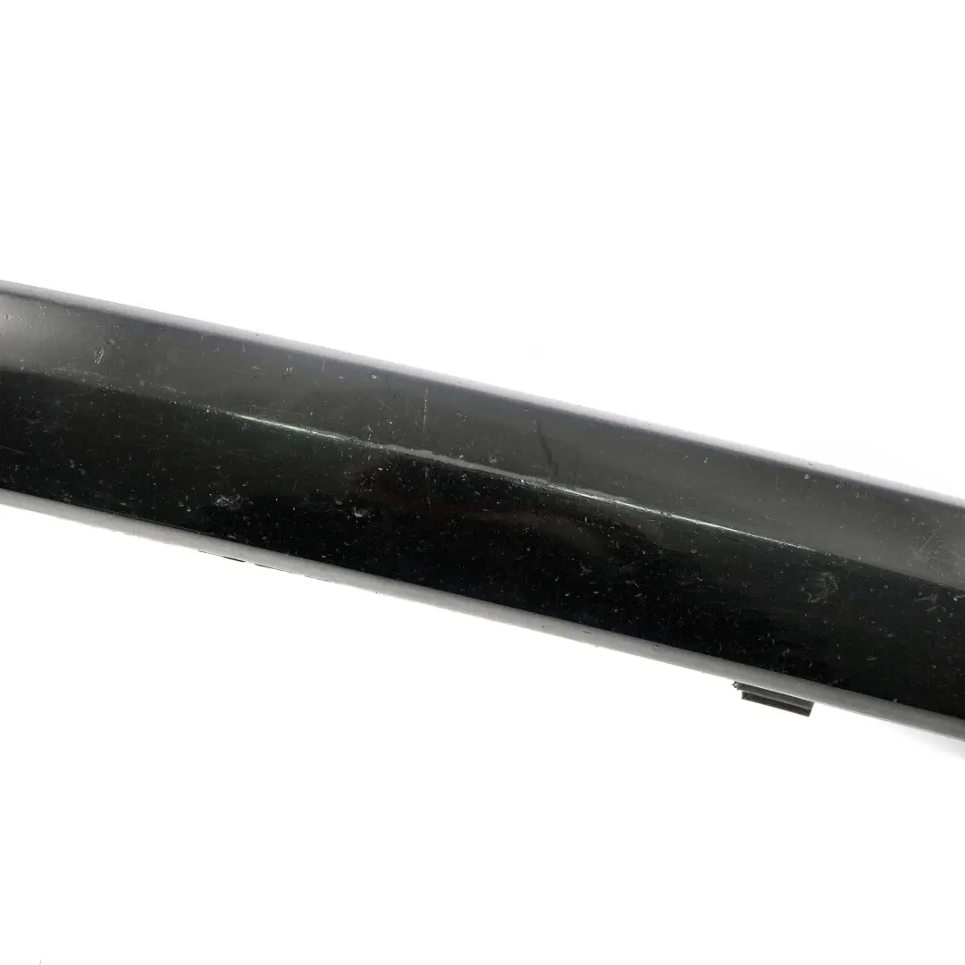 BMW E87 Listwa zderzaka przednia prawa schwarz 2 - SKU 0032638-SCH - Numer Części 7124500