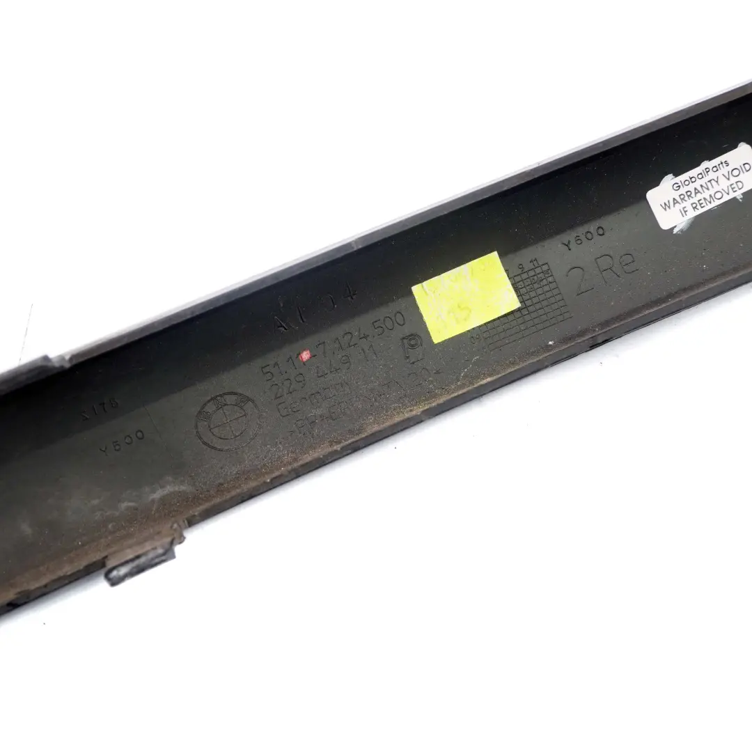 Bumper Guard Strip Front Right O/S Schwarz 2 to BMW 1 Series E87 with Part number 7124500 BMW 1 Series E87 Bumper Guard Strip Front Right O/S Schwarz 2 - SKU 0032638-SCH - Part number 7124500