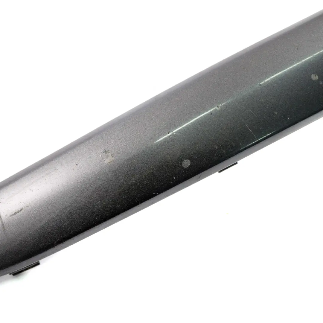 Banda Goma Parachoques Delantero Derecho Grafito Brillante para BMW E87 con número de pieza 0032638 BMW E87 Banda Goma Parachoques Delantero Derecho Grafito Brillante - SKU 0032638-SG2 - Número de pieza 0032638