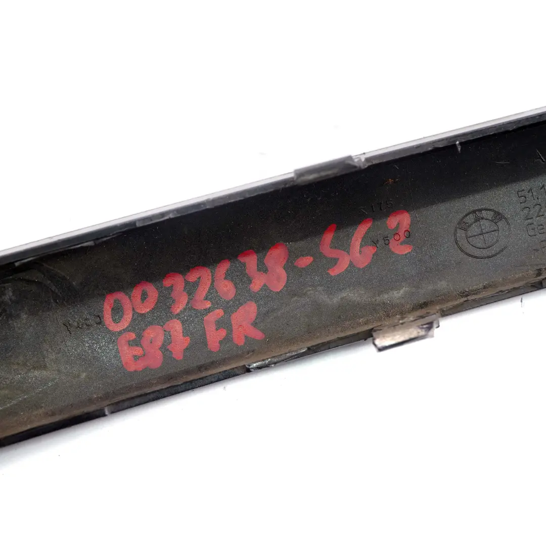 Stossleiste Couvrir Iris avant Droit Mousseux Graphite A22 pour BMW E87 à propos du numéro de pièce 0032638 BMW E87 Stossleiste Couvrir Iris avant Droit Mousseux Graphite A22 - SKU 0032638-SG2 - Numéro de pièce 0032638