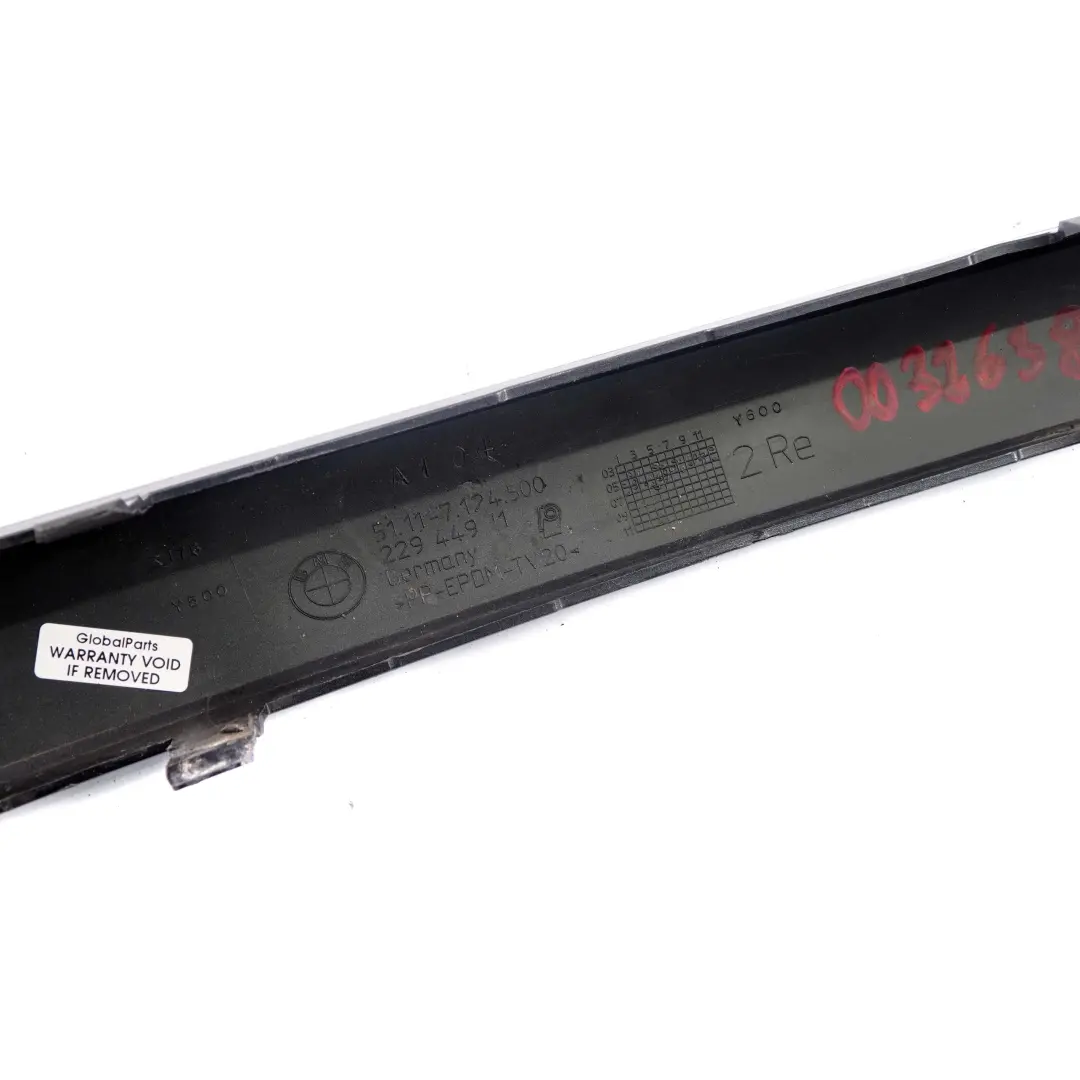 Stossleiste Blende Abdeckung Vorne Rechts Sparkling Graphite 7124500 für BMW E87 mit Teilenummer 0032638 BMW E87 Stossleiste Blende Abdeckung Vorne Rechts Sparkling Graphite 7124500 - SKU 0032638-SG3 - Teilenummer 0032638