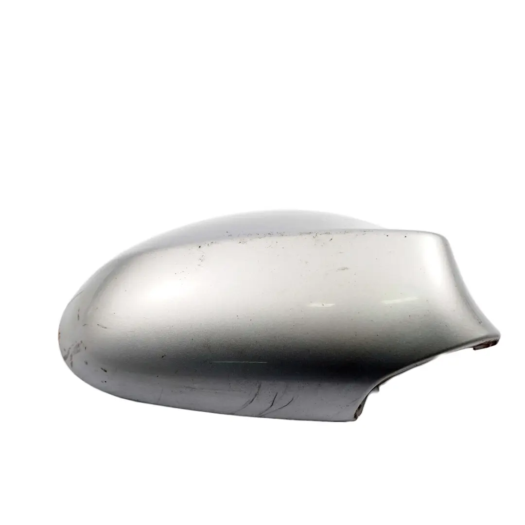 Wing Espejo Cubierta Tapa Carcasa Derecha Titansilber Metallic - 354 para BMW E87 con número de pieza 0032680 BMW E87 Wing Espejo Cubierta Tapa Carcasa Derecha Titansilber Metallic - 354 - SKU 0032680-TS - Número de pieza 0032680