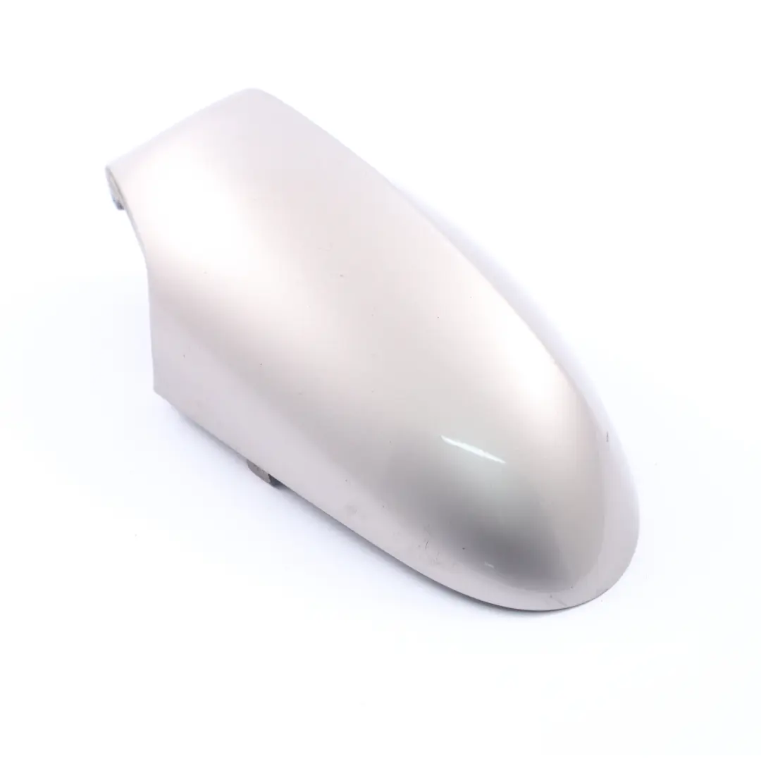 Coperchio specchietto retrovisore BMW E81 E82 E87 sinistro Kaschmir Argento A72 per con numero di parte 0032681 Coperchio specchietto retrovisore BMW E81 E82 E87 sinistro Kaschmir Argento A72 - SKU 0032681-KAS - Numero di parte 0032681