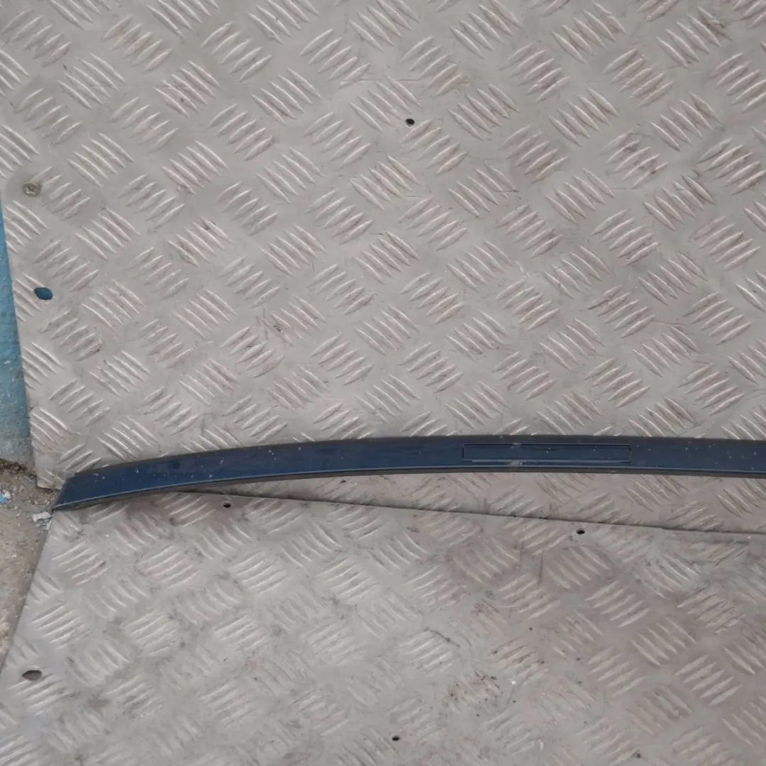 BMW 1 E81 E87 Bandes Decoratives Toit Peint a Gauche Bleu des Mers Profondes - SKU 0032701-DSB - Numéro de pièce 32701