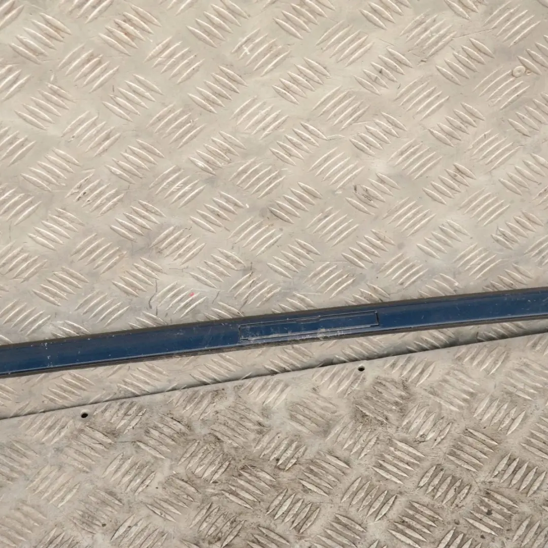 Left Roof Moulding Railing N/S Tiefseeblau Deep Sea Blue to BMW 1 Series E81 E87 with Part number 32701 BMW 1 Series E81 E87 Left Roof Moulding Railing N/S Tiefseeblau Deep Sea Blue - SKU 0032701-DSB - Part number 32701