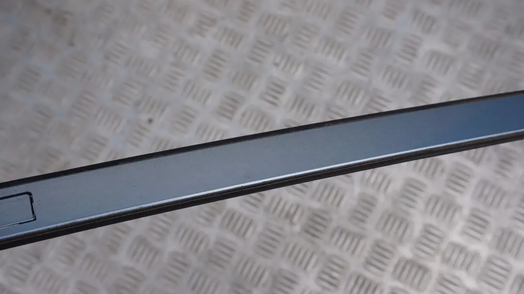 BMW 1 Series E81 E87 Left roof moulding railing N/S Bluewater Metallic Blue 896 - SKU 0032701-WB - Part number 51130032701