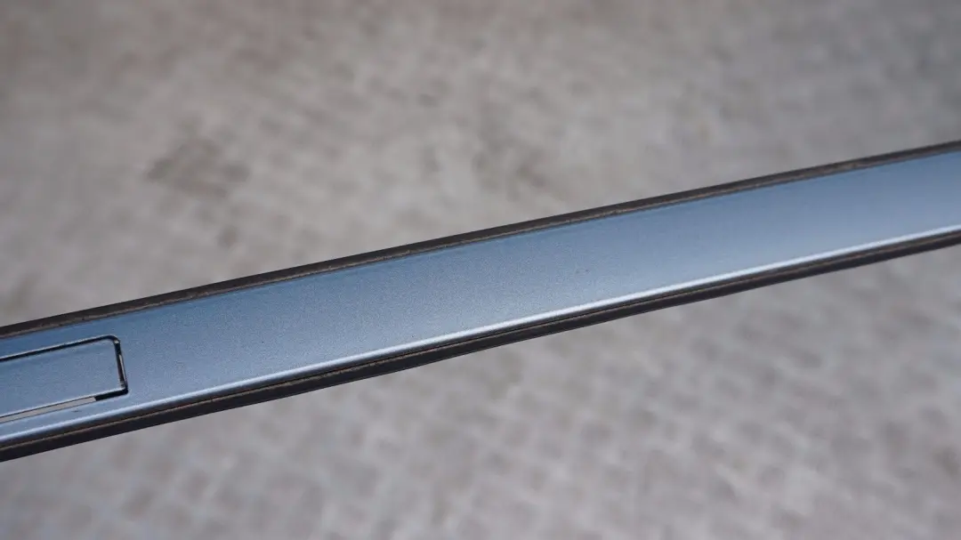 BMW 1 Series E81 E87 Left roof moulding railing N/S Bluewater Metallic Blue 896 - SKU 0032701-WB - Part number 51130032701
