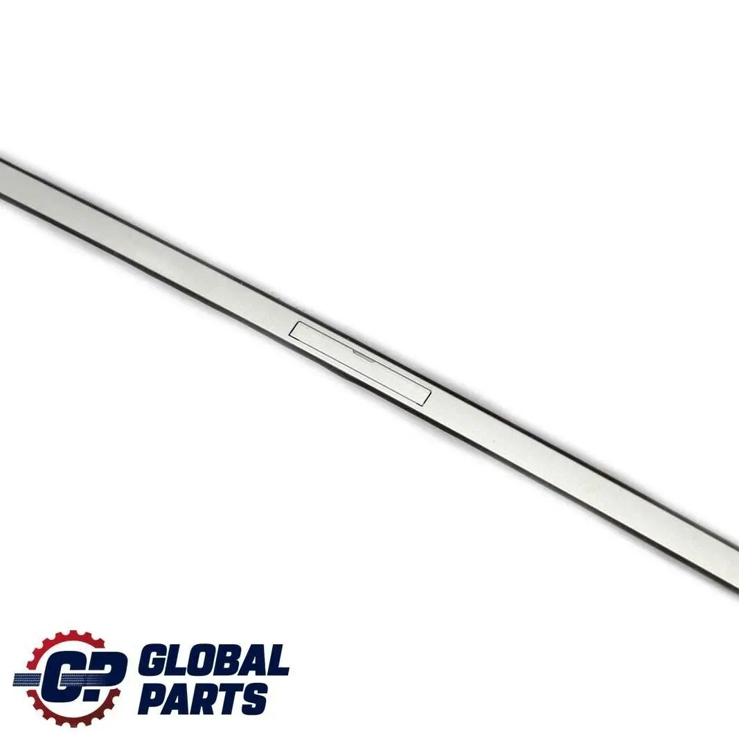 Zierleiste Dach rechts Titan Silver Titansilber für BMW 1 er E81 E87 E87N mit Teilenummer 0032702 BMW 1 er E81 E87 E87N Zierleiste Dach rechts Titan Silver Titansilber - SKU 0032702-TS - Teilenummer 0032702