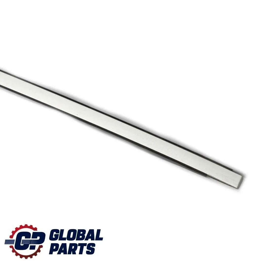 BMW 1 E81 E87 E87N Bandes Decoratives Toit Droite Titan Silver Argent - SKU 0032702-TS - Numéro de pièce 0032702