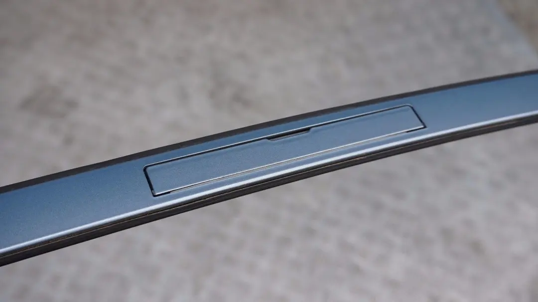 BMW 1 E81 E87 Bandes Decoratives Toit Peint a Droite Bluewater Bleu 896 - SKU 0032702-WB - Numéro de pièce 0032702