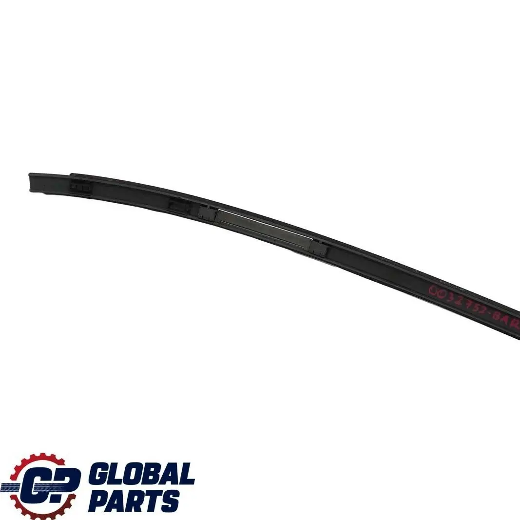 Destra Barre Tetto Modanatura Rosso Barbera Rosso Metallizzato per BMW E90 con numero di parte 0032752 BMW E90 Destra Barre Tetto Modanatura Rosso Barbera Rosso Metallizzato - SKU 0032752-BAR - Numero di parte 0032752