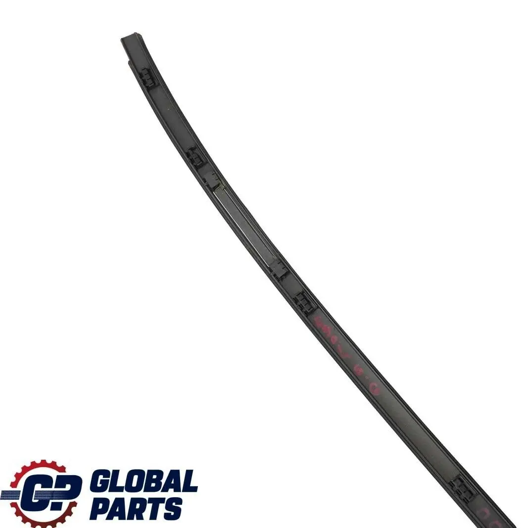 Modanatura Tetto Verniciato SX Frizzante Grafite per BMW E90 con numero di parte 51130032753 BMW E90 Modanatura Tetto Verniciato SX Frizzante Grafite - SKU 0032753-SG - Numero di parte 51130032753