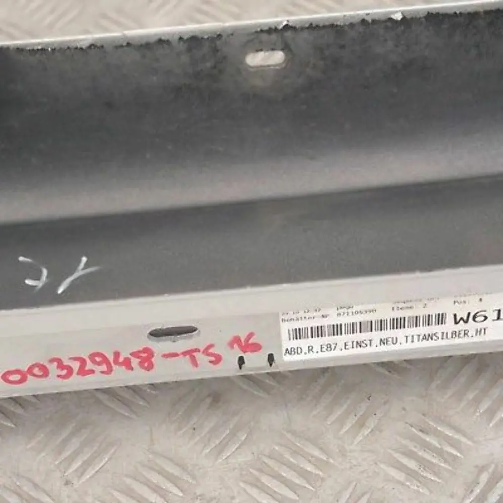 BMW 1 SERIES 16 E87 Sill Strip Side Skirt Right O/S Titansilber Silver Metallic - SKU 0032948-TS16 - Part number 32948