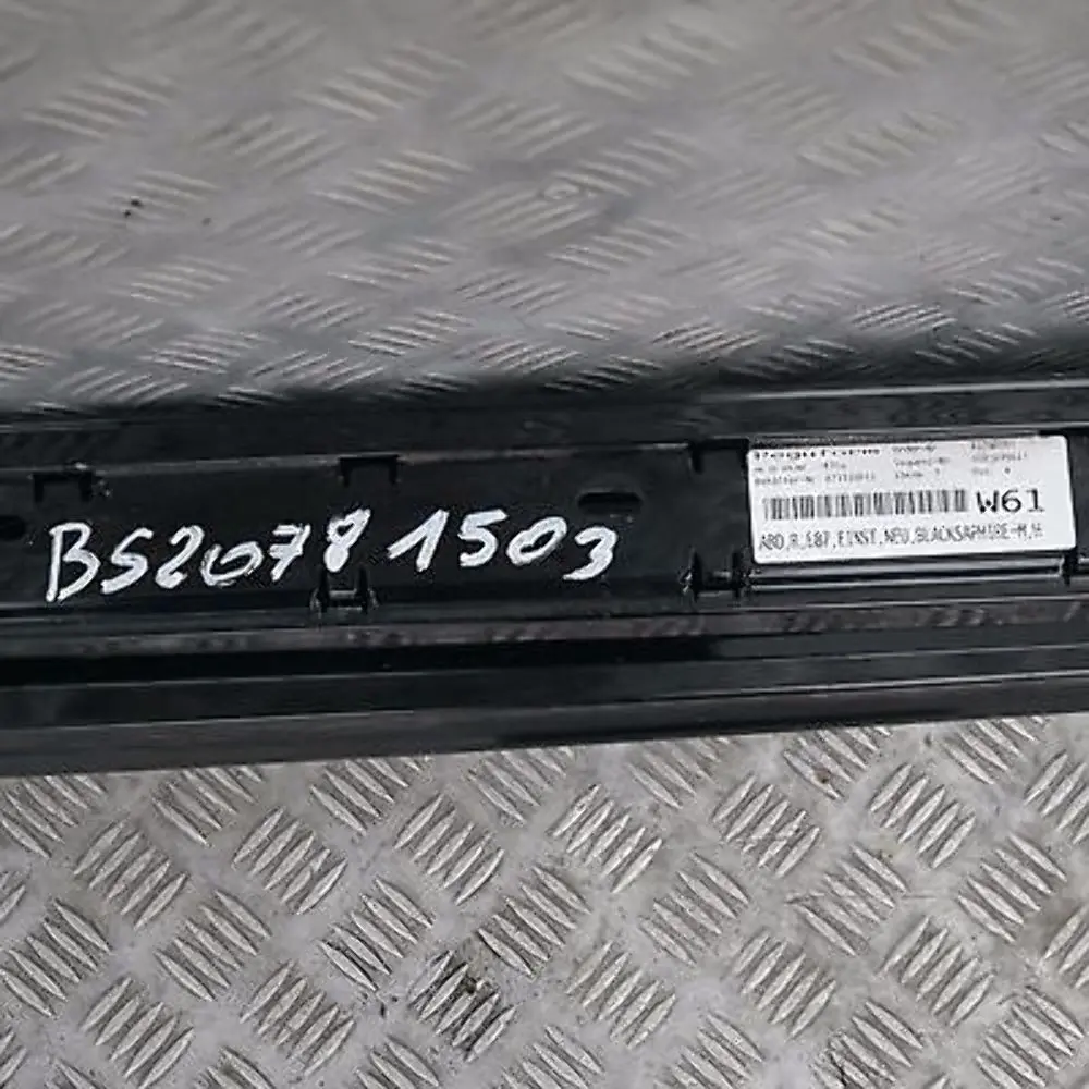BMW E87 Listón de umbral faldón lateral derecho Zafiro negro metalizado - 475 - SKU 0032948-BS10 - Número de pieza 51770032948