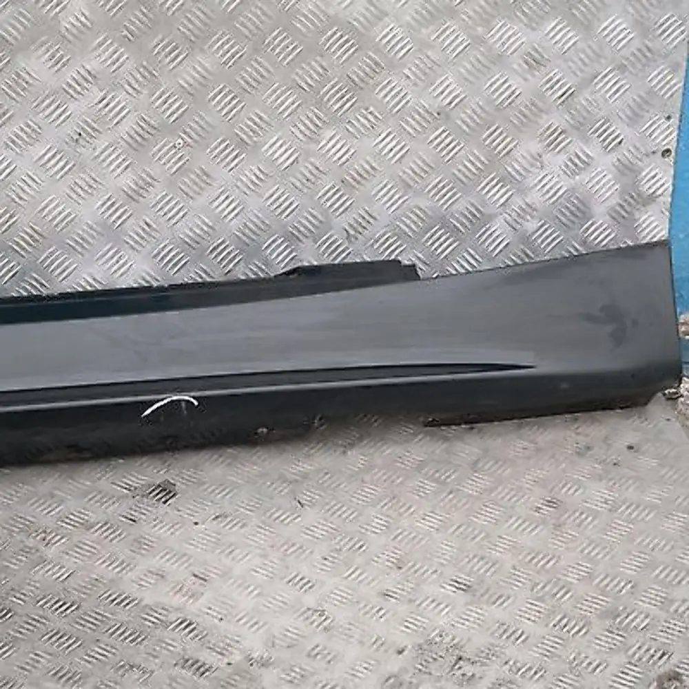 BMW E87 Bas de Porte Couverture Seuil Droite Noir Saphir Metallique - SKU 0032948-BS10 - Numéro de pièce 51770032948