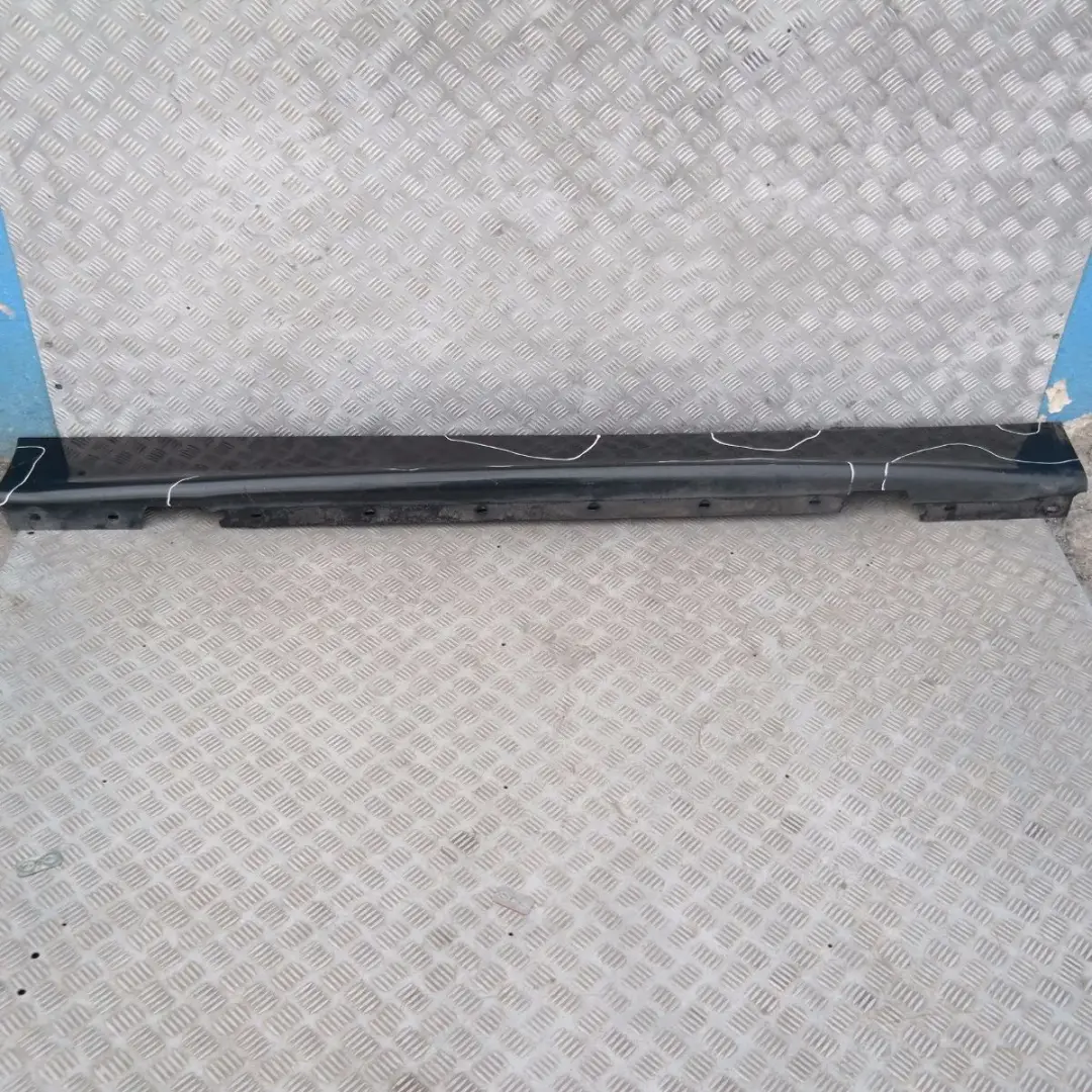 listwa nakładka próg prawy black saphire do BMW 1 E87 o numerze 32948 BMW 1 E87 listwa nakładka próg prawy black saphire - SKU 0032948-BS14 - Numer Części 32948