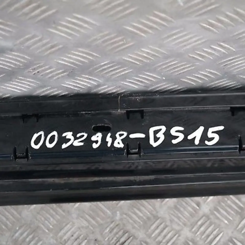 BMW E87 Próg Nakładka Listwa Progowa Prawy Black Sapphire - 475 - SKU 0032948-BS15 - Numer Części 0032948