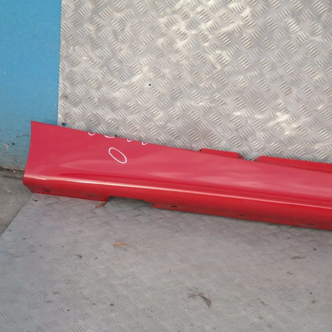 BMW E87 Faldón lateral derecho Japanrot Red Rot - 438 - SKU 0032948-JR1 - Número de pieza 51770032948