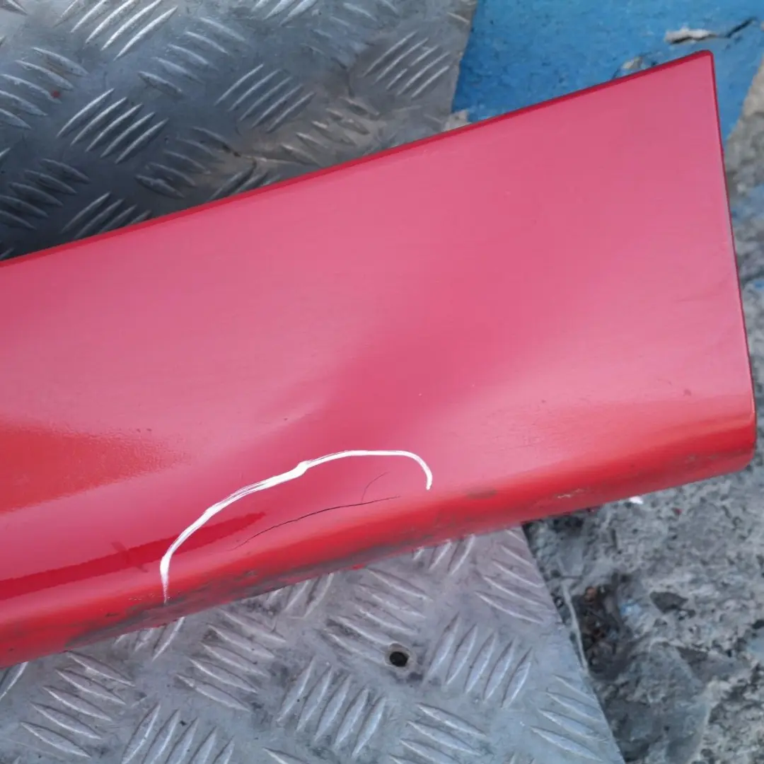 Gonna Laterale A Striscia Di Davanzale Destra Japanrot - 438 per BMW E87 con numero di parte 51770032948 BMW E87 Gonna Laterale A Striscia Di Davanzale Destra Japanrot - 438 - SKU 0032948-JR2 - Numero di parte 51770032948