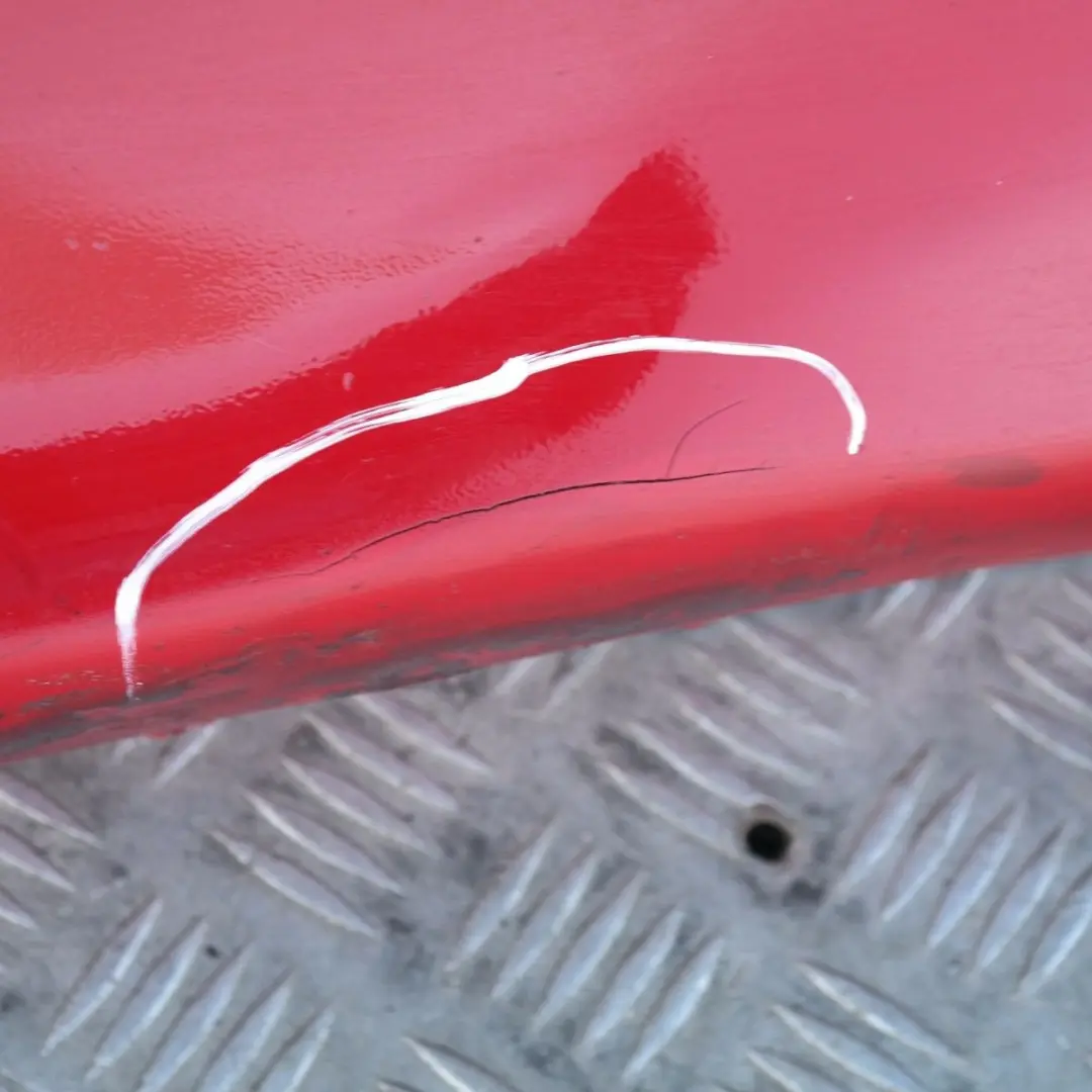 Sill Strip Faldón Lateral Derecho Japanrot - 438 para BMW E87 con número de pieza 51770032948 BMW E87 Sill Strip Faldón Lateral Derecho Japanrot - 438 - SKU 0032948-JR2 - Número de pieza 51770032948