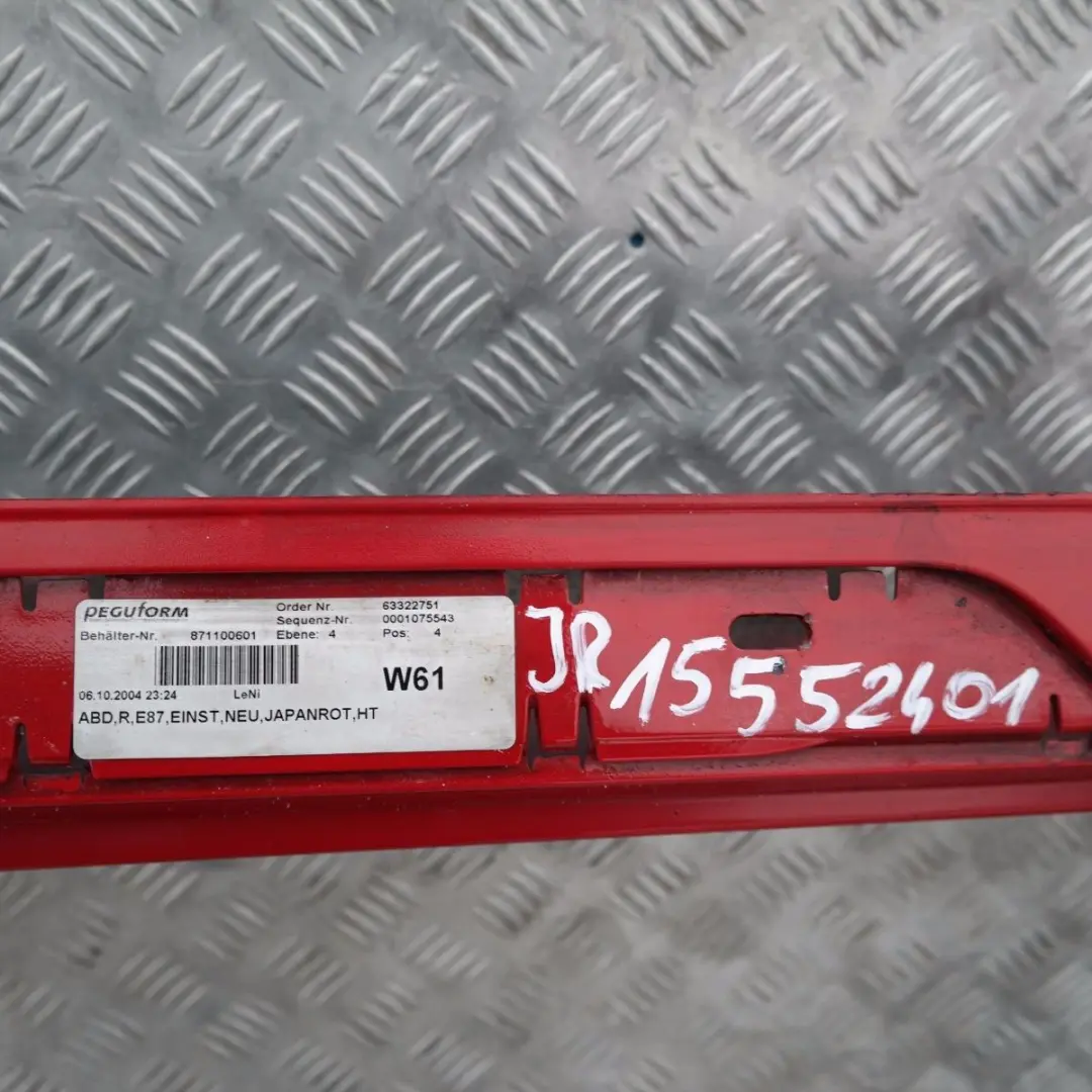 Sill Strip Faldón Lateral Derecho Japanrot Japón Rojo Rot - 438 para BMW 3 E87 con número de pieza 51770032948 BMW 3 E87 Sill Strip Faldón Lateral Derecho Japanrot Japón Rojo Rot - 438 - SKU 0032948-JR3 - Número de pieza 51770032948