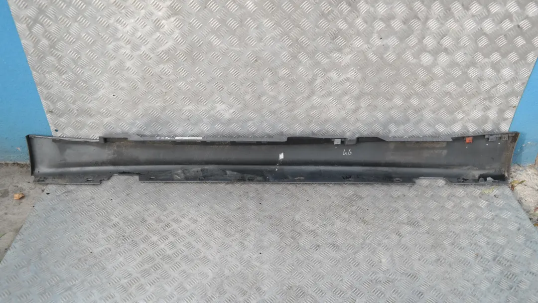 BMW 1 SERIES 12 E87 Sill strip side skirt right O/S Quarzblau Blue Metallic A18 - SKU 0032948-QB12 - Part number 51770032948