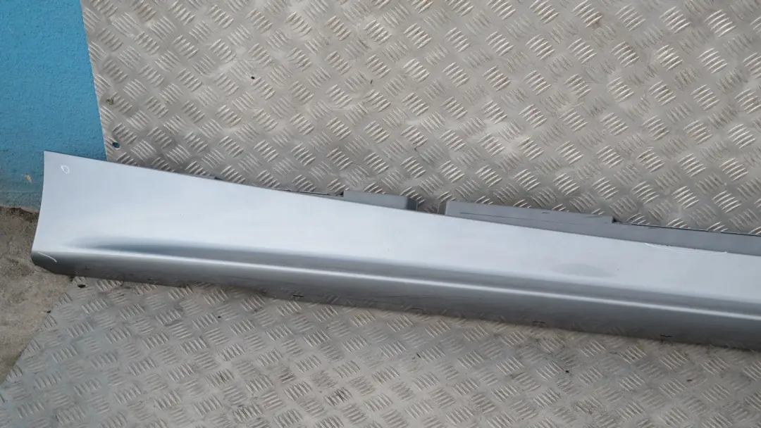 BMW 1 SERIES 12 E87 Sill strip side skirt right O/S Quarzblau Blue Metallic A18 - SKU 0032948-QB12 - Part number 51770032948