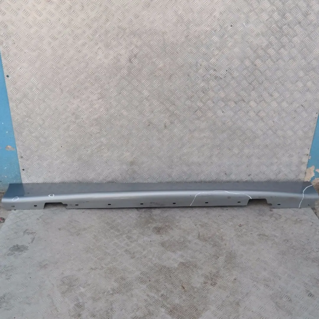 BMW 1 er E87 Schwellerleiste Blende Schweller rechts Quarzblau Blau Metallic - SKU 0032948-QB21 - Teilenummer 32948