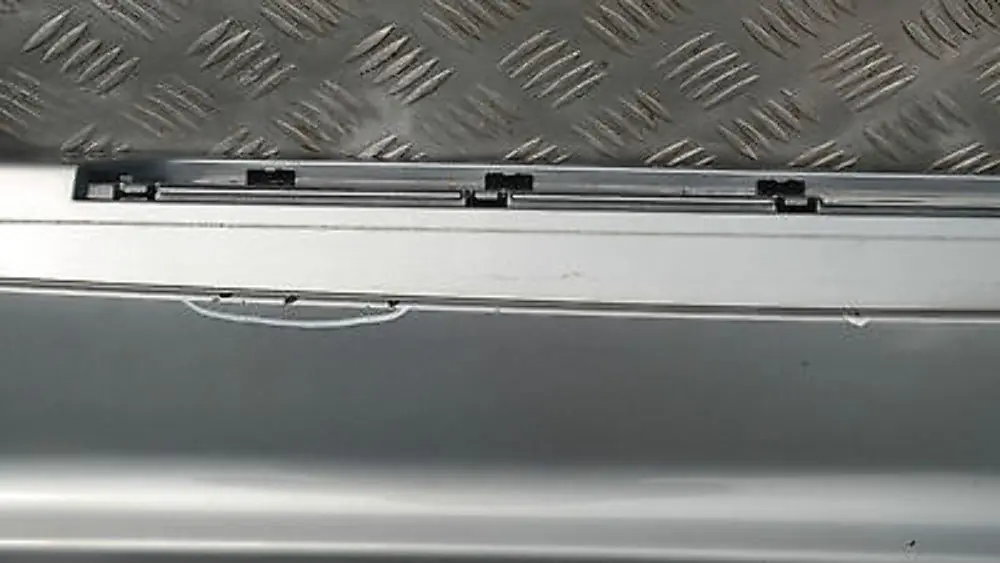 Sill strip side skirt right O/S Quarzblau Blue Metallic A18 to BMW 1 SERIES 3 E87 with Part number 51770032948 BMW 1 SERIES 3 E87 Sill strip side skirt right O/S Quarzblau Blue Metallic A18 - SKU 0032948-QB3 - Part number 51770032948