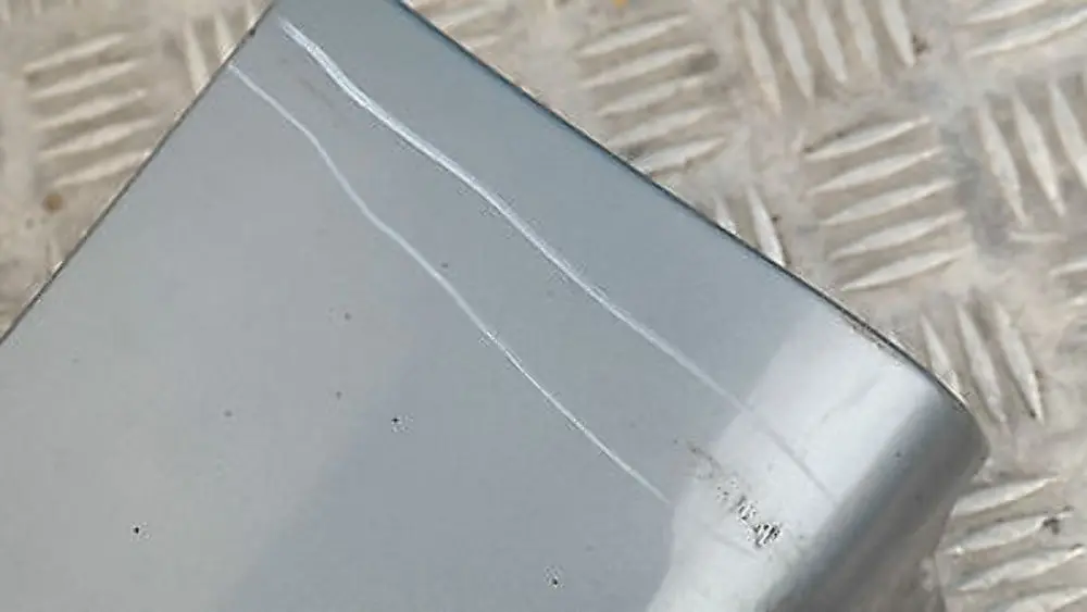 BMW 1 E87 Bas de Porte Couverture Seuil a Droite Quartzbleu Bleu - SKU 0032948-QB3 - Numéro de pièce 51770032948