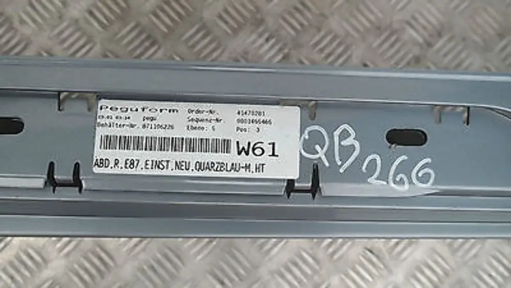 BMW 1 SERIES 5 E87 Sill strip side skirt right O/S Quarzblau Blue Metallic A18 - SKU 0032948-QB5 - Part number 51770032948