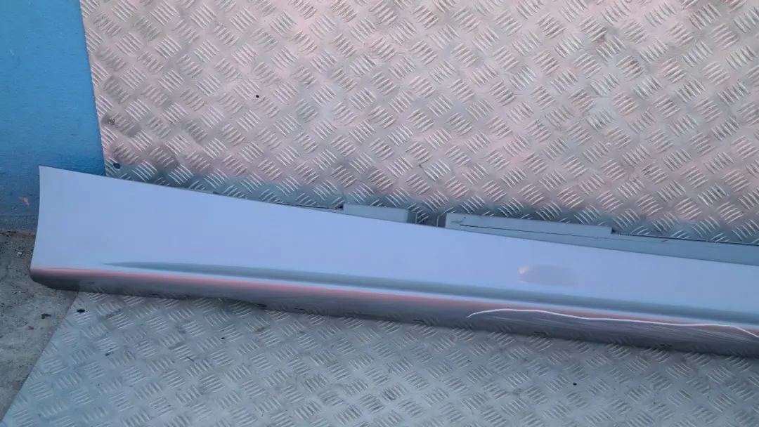 BMW E87 Listello Portiera Apertura Gonna Dx Quarzo-Blu Metallizzato - SKU 0032948-QB6 - Numero di parte 51770032948