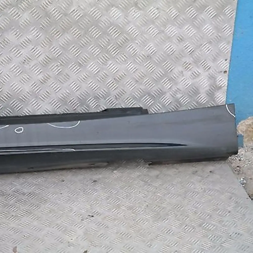 BMW 2 E87 Sill Strip Side Skirt Right Black 2 Schwarz II - 668 - SKU 0032948-SCH2 - Número de pieza 51770032948