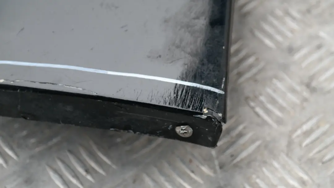 Sill Strip Side Skirt Right O/S Schwarz 2 - 668 to BMW E87 with Part number 51770032948 BMW E87 Sill Strip Side Skirt Right O/S Schwarz 2 - 668 - SKU 0032948-SCH3 - Part number 51770032948