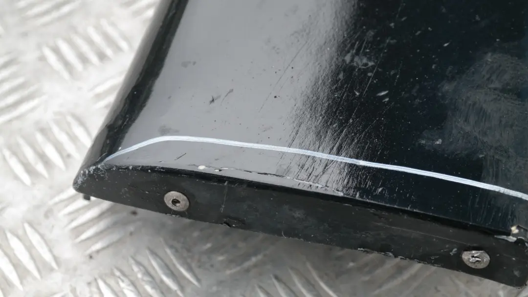 Bas de Porte Couverture Seuil a Droite Noir pour BMW 1 E87 à propos du numéro de pièce 51770032948 BMW 1 E87 Bas de Porte Couverture Seuil a Droite Noir - SKU 0032948-SCH3 - Numéro de pièce 51770032948