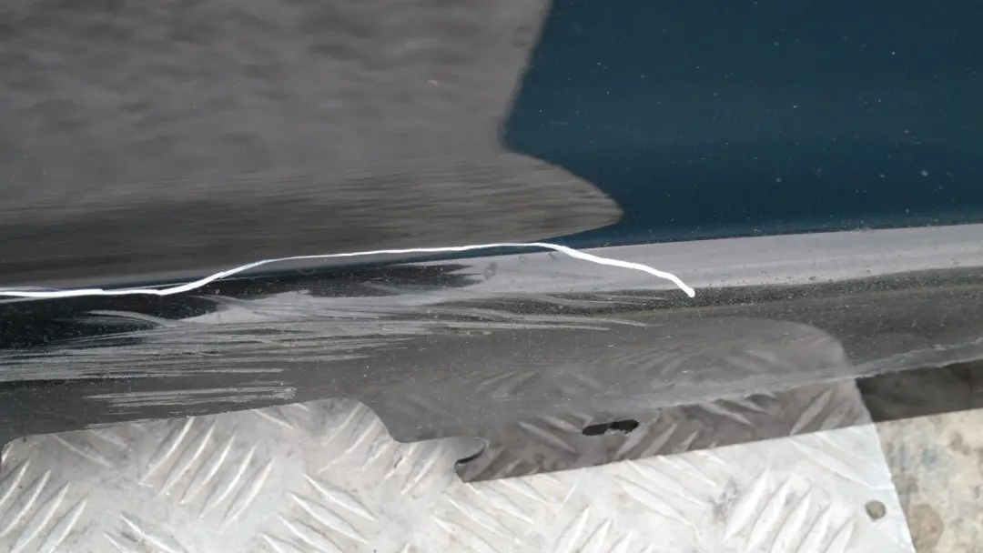 Nakładka próg prawy schwarz II 668 do BMW 1 E87 o numerze 51770032948 BMW 1 E87 Nakładka próg prawy schwarz II 668 - SKU 0032948-SCH7 - Numer Części 51770032948