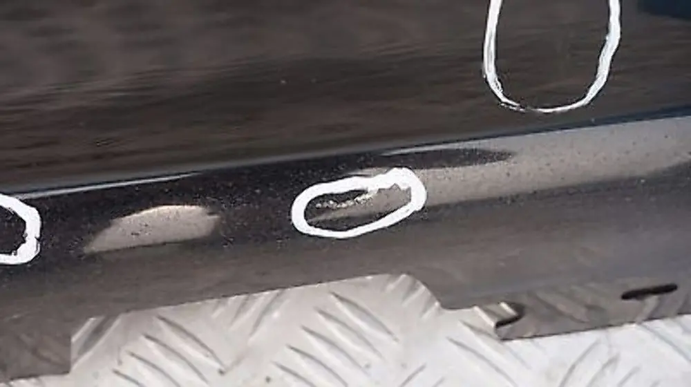 BMW 1 E87 Nakładka próg prawy schwarz II 668 - SKU 0032948-SCH9 - Numer Części 32948