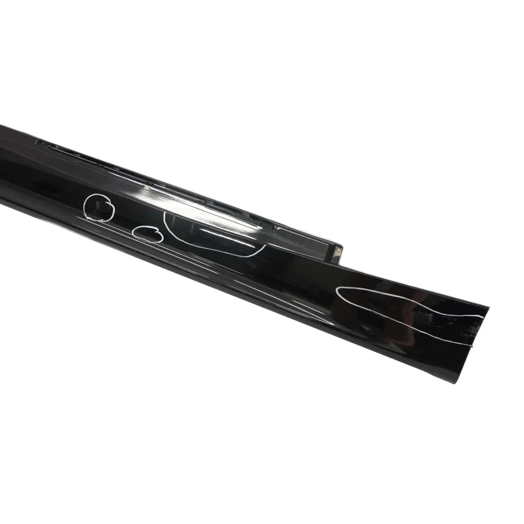 BMW 1 E87 Nakładka próg prawy schwarz II 668 - SKU 0032948-SCH - Numer Części 51770032948