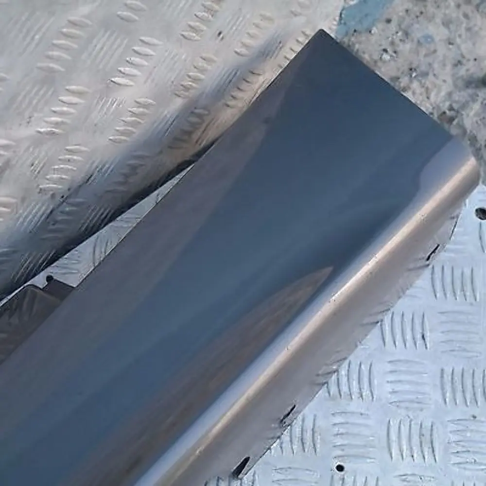 Schwellerleiste Blende Schweller rechts Sparkling Graphite Metallic für BMW 1 er E87 mit Teilenummer 32948 BMW 1 er E87 Schwellerleiste Blende Schweller rechts Sparkling Graphite Metallic - SKU 0032948-SG14 - Teilenummer 32948