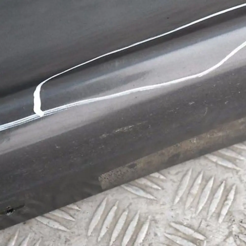 Bas de Porte Couverture Seuil Droite Mousseux Graphite Metallique pour BMW 1 E87 à propos du numéro de pièce 32948 BMW 1 E87 Bas de Porte Couverture Seuil Droite Mousseux Graphite Metallique - SKU 0032948-SG17 - Numéro de pièce 32948