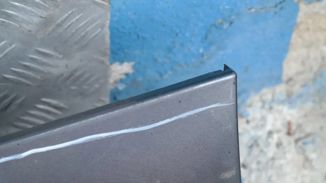 BMW E87 Sill Strip Side Skirt Right O/S Sparkling Graphite Metallic - A22 - SKU 0032948-SG5 - Part number 51770032948