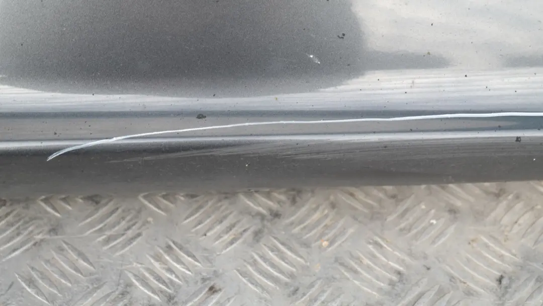 BMW E87 Bas de Porte Couverture Seuil Droite Mousseux Graphite - SKU 0032948-SG6 - Numéro de pièce 51770032948