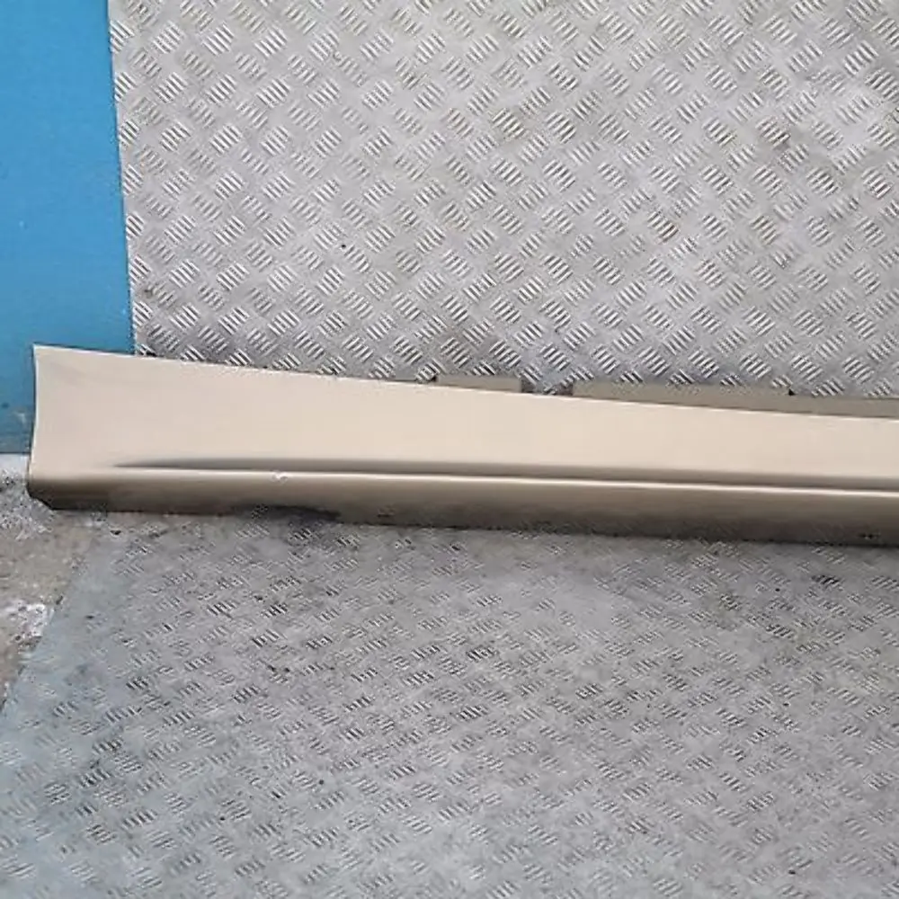 Schwellerleiste Blende Schweller rechts Sonora Metallic A23 für BMW 1 er E87 mit Teilenummer 51770032948 BMW 1 er E87 Schwellerleiste Blende Schweller rechts Sonora Metallic A23 - SKU 0032948-SON - Teilenummer 51770032948