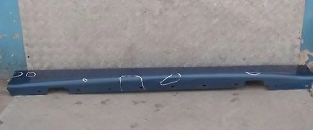 BMW 1 E87 Bas de Porte Couverture Seuil Droite Bleu de Sydney, Bleu - SKU 0032948-SYD12 - Numéro de pièce 32948