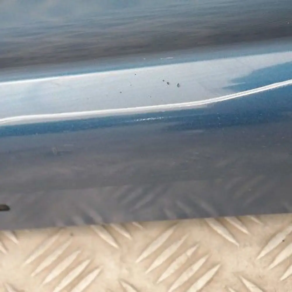 Faldón lateral derecho Sydneyblau Sydney Blau Blue para BMW 15 E87 con número de pieza 32948 BMW 15 E87 Faldón lateral derecho Sydneyblau Sydney Blau Blue - SKU 0032948-SYD15 - Número de pieza 32948